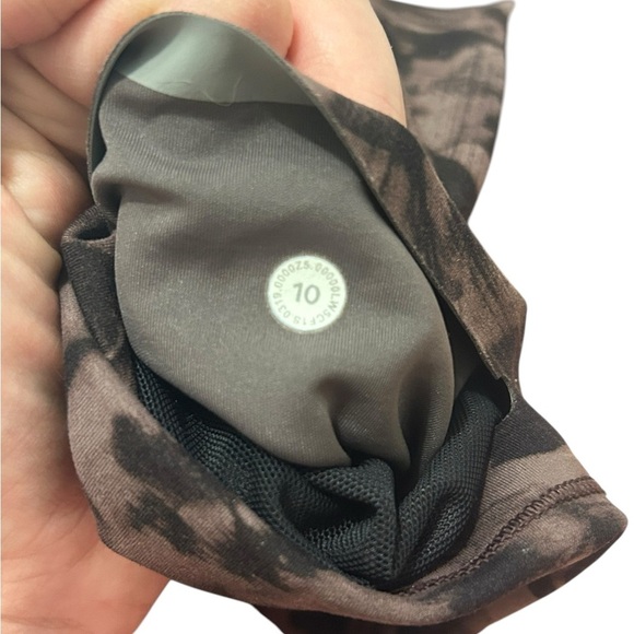 Lululemon In Movement Tight Legging 25" Mini Dusk Floral Antique Bark Black sz10 - Picture 7 of 10